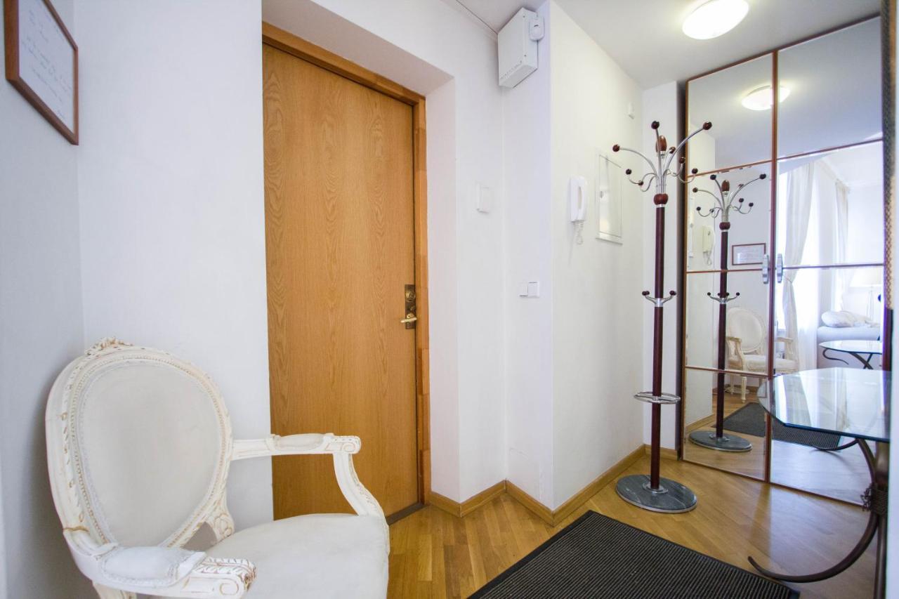 Historic Central Apartment Vilnius Exterior photo